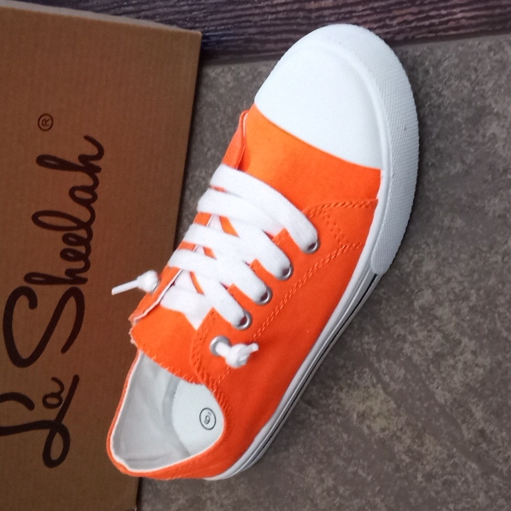 tennis shoes orange very comfortable